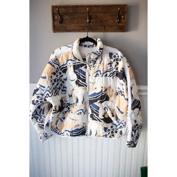 Free People Pippa Printed Packable Puffer Jacket Small Polar Bear NEW